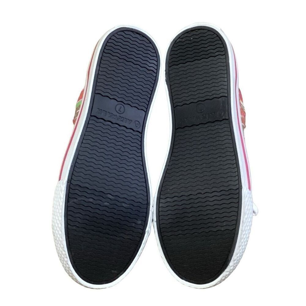 AIRWALK Retro Striped Canvas Lace-up Sneakers - Picture 7 of 13